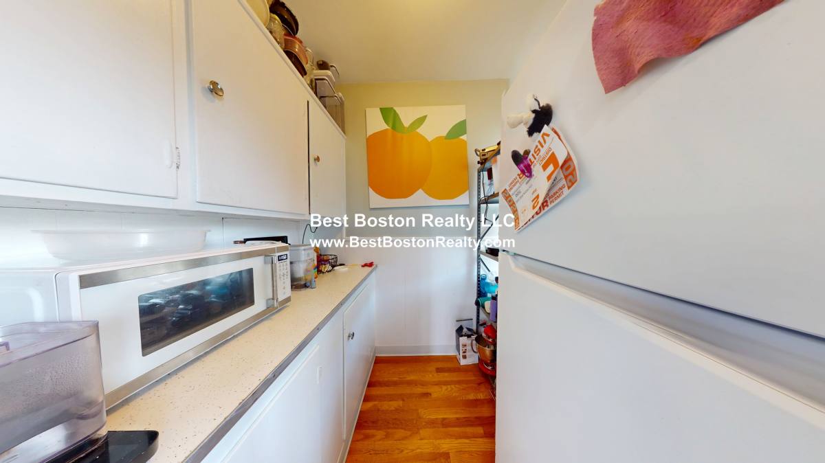 Apartment for rent at 104 Highland Ave #3, Somerville, MA 02143