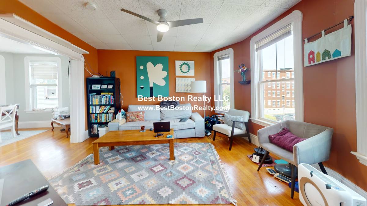 Apartment for rent at 104 Highland Ave #3, Somerville, MA 02143