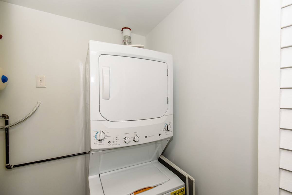 Apartment for rent at 836 N Milwaukee Ave #3R, Chicago, IL 60642