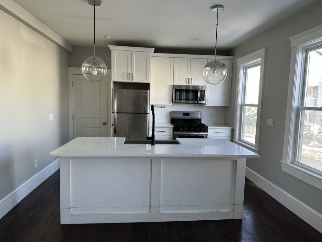 Apartment for rent at 181 Chelsea St #1, Everett, MA 02149