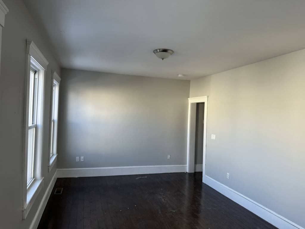 Apartment for rent at 181 Chelsea St #1, Everett, MA 02149