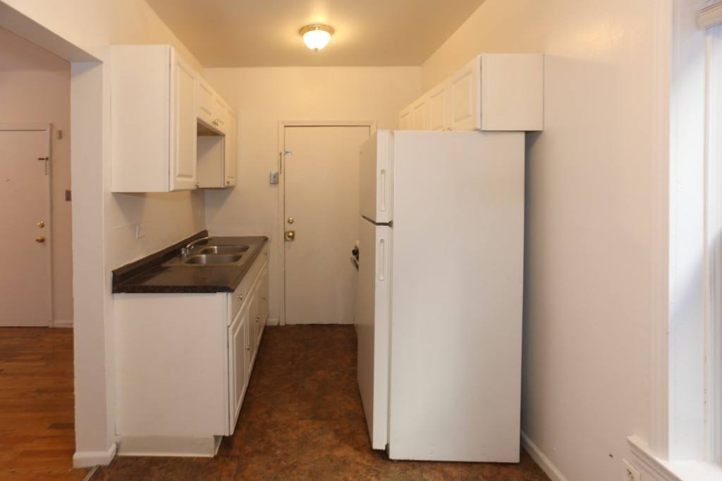 Apartment for rent at 931 Sunnyside #NA8, Chicago, IL 60640