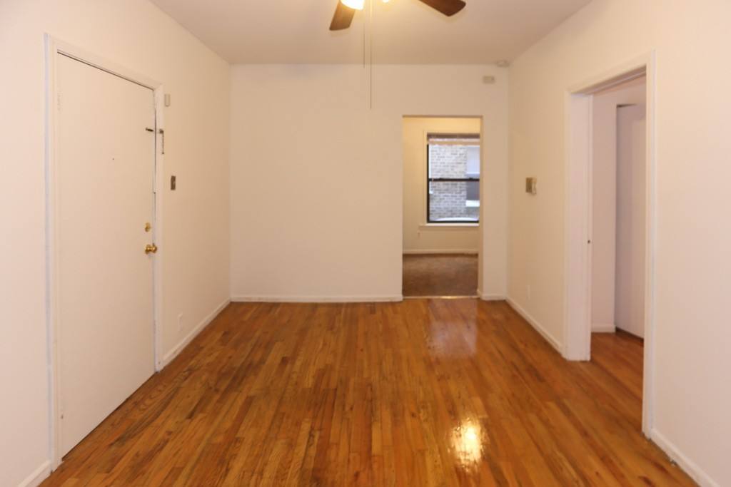 Apartment for rent at 931 Sunnyside #NA8, Chicago, IL 60640