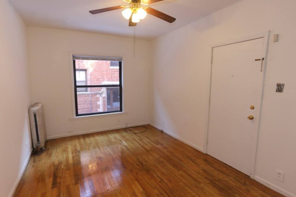 Apartment for rent at 931 Sunnyside #NA8, Chicago, IL 60640