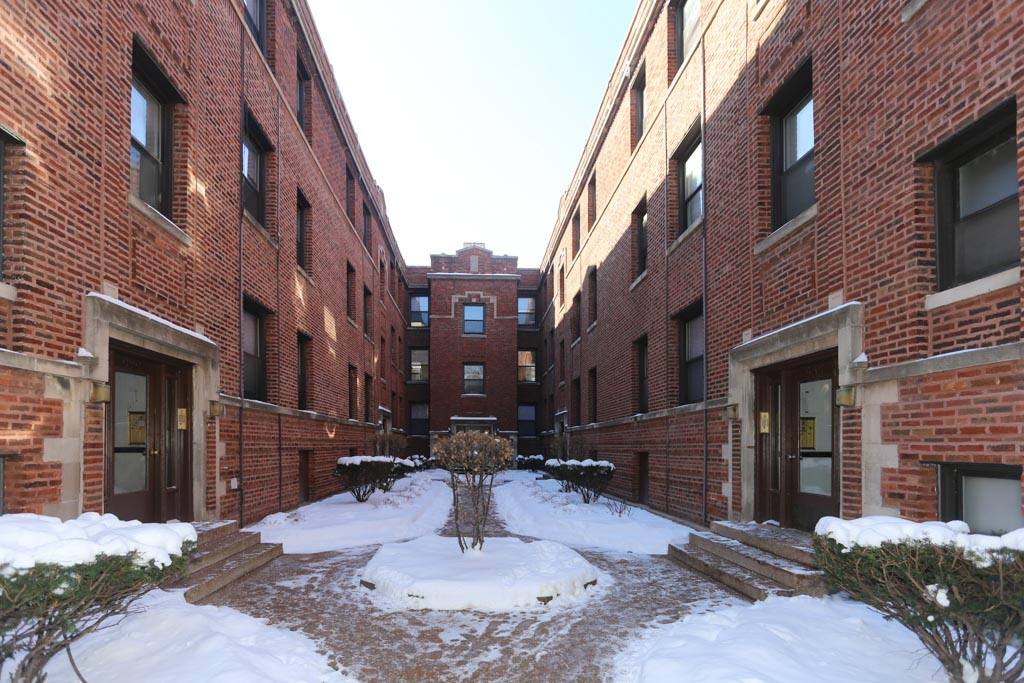 Apartment for rent at 933 Sunnyside #N3, Chicago, IL 60640
