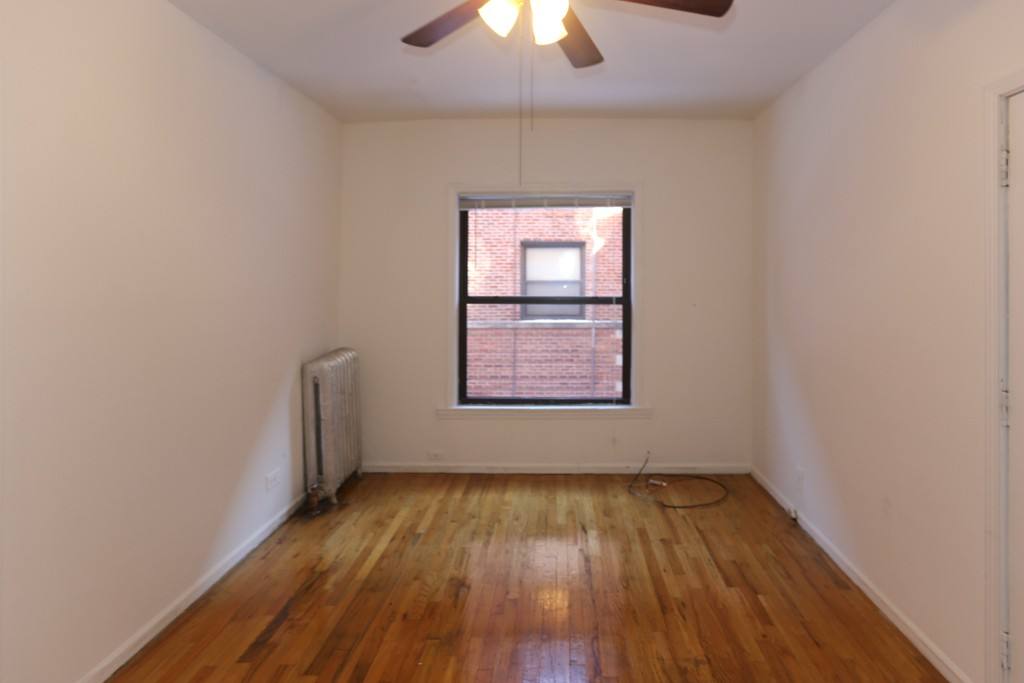 Apartment for rent at 933 Sunnyside #N3, Chicago, IL 60640