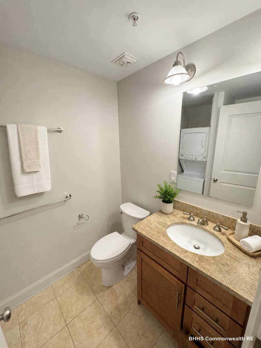 Apartment for rent at 1 Charles St #212, Boston, MA 02116