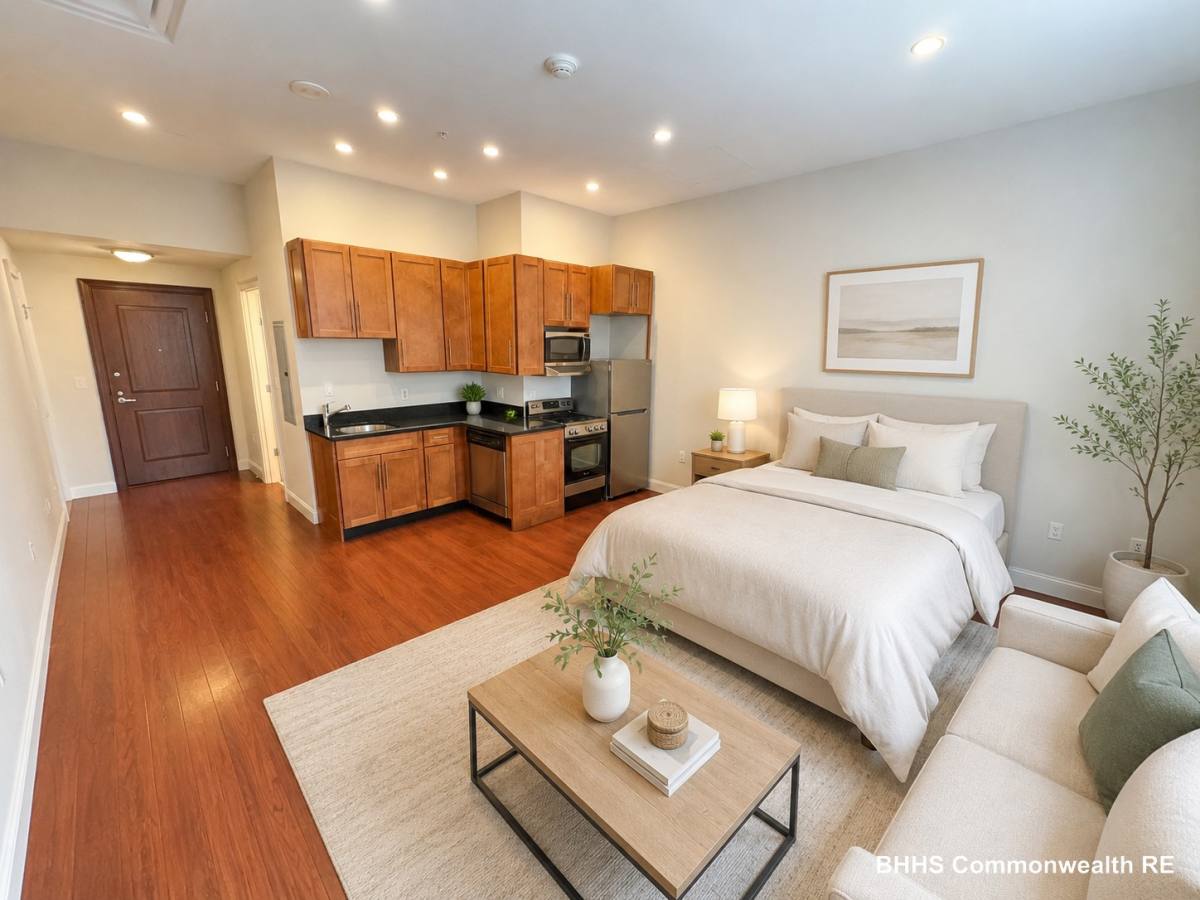 Apartment for rent at 1 Charles St #212, Boston, MA 02116