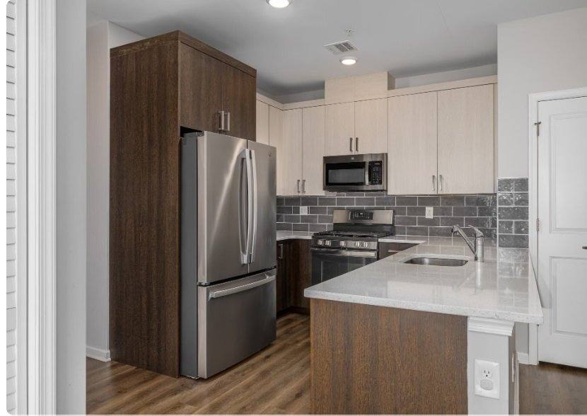 Apartment for rent at 78 Murray St, Elizabeth, NJ 07202