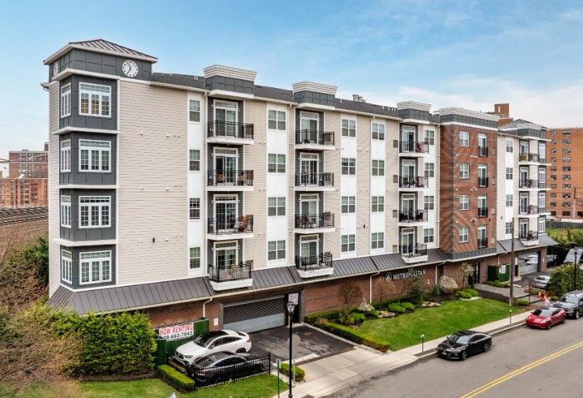 Apartment for rent at 78 Murray St, Elizabeth, NJ 07202