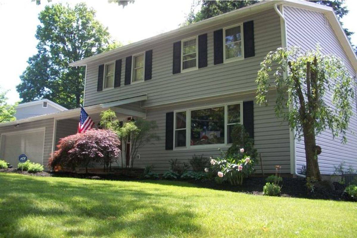 House for rent at 7733 Fireside Dr, Liverpool, NY 13090