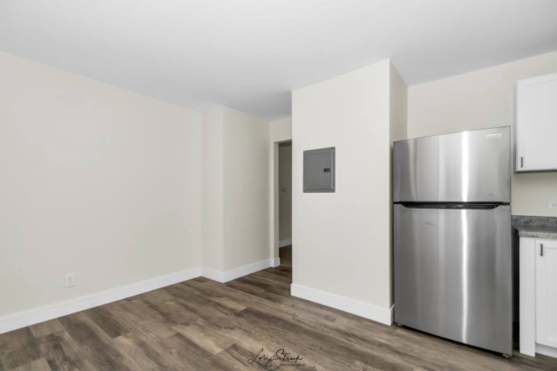 Apartment for rent at 902 3rd St #1, McHenry, IL 60050