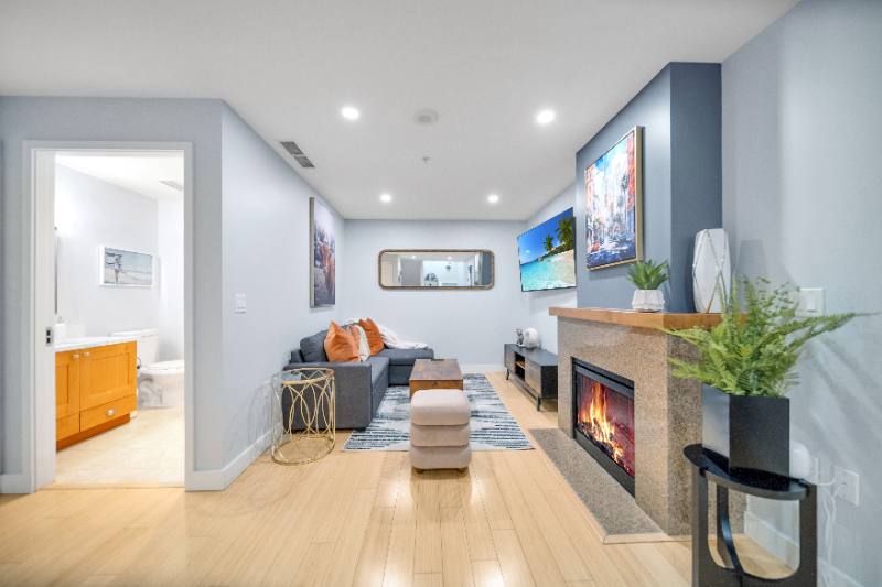 Apartment for rent at 700 W E St #402, San Diego, CA 92101