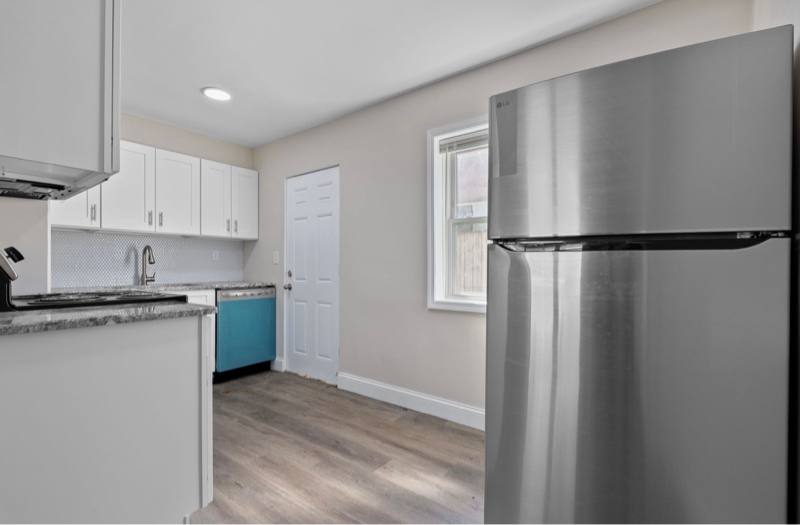 Townhouse for rent at 464 E Norwich Ave #D, Columbus, OH 43201