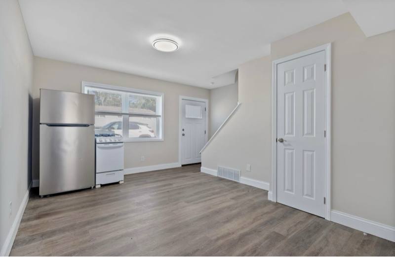 Townhouse for rent at 464 E Norwich Ave #D, Columbus, OH 43201