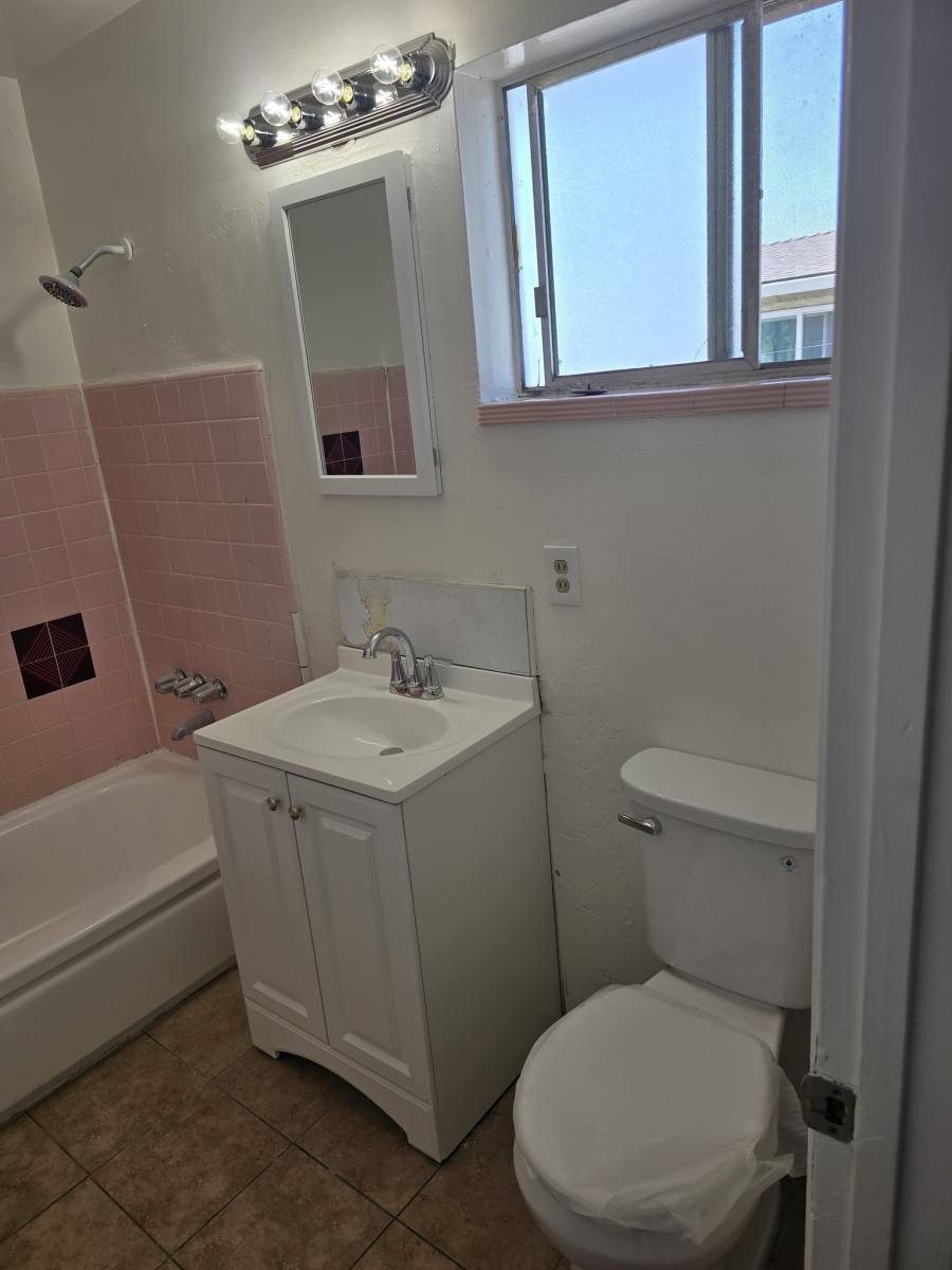 Apartment for rent at 947 Tamarack Lane, Sunnyvale, CA 94086