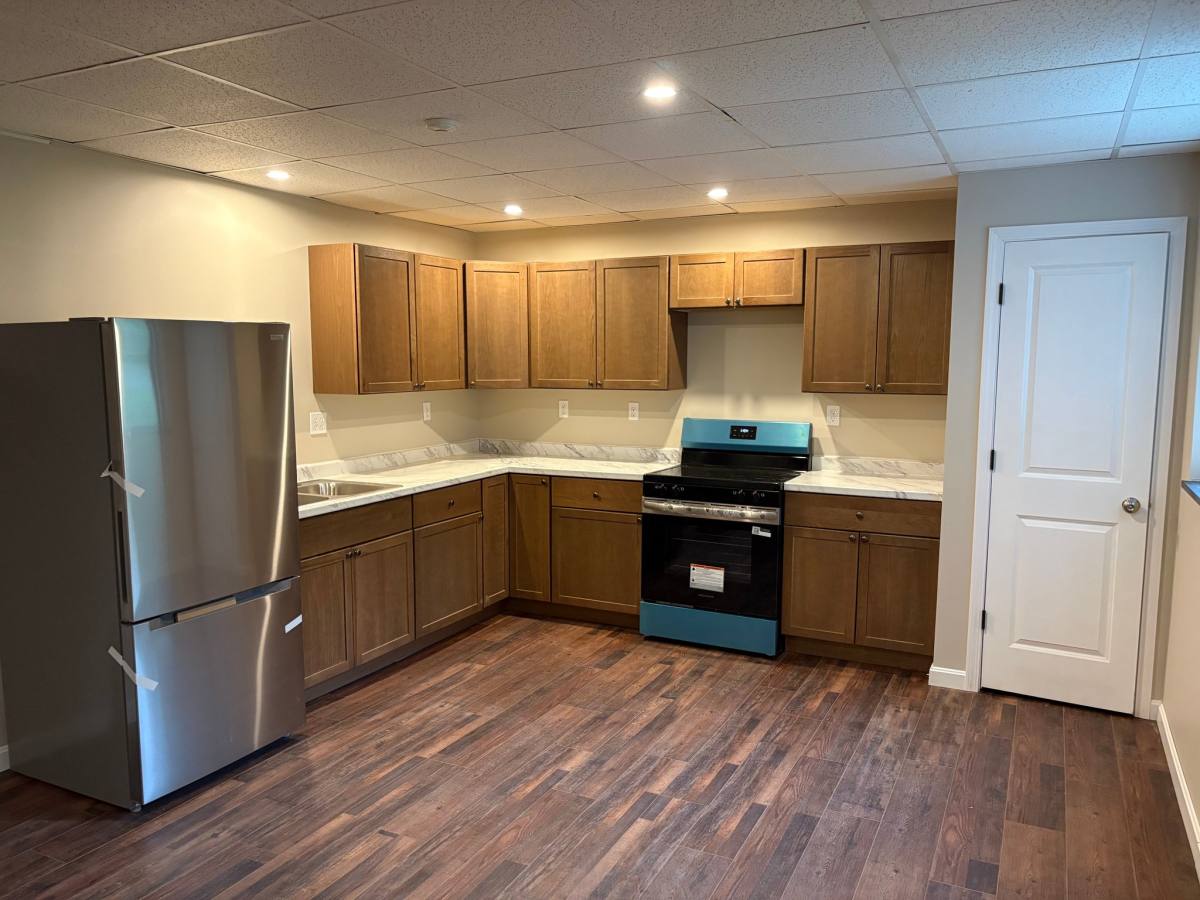 Apartment for rent at 202 Maplewwod #4, East Liverpool, OH 43920