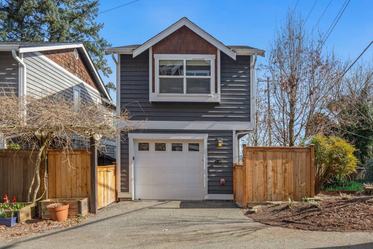 House for rent at 3006 SW Hinds St, Seattle, WA 98126