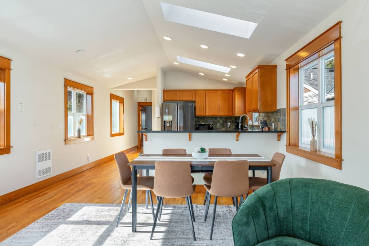House for rent at 3006 SW Hinds St, Seattle, WA 98126