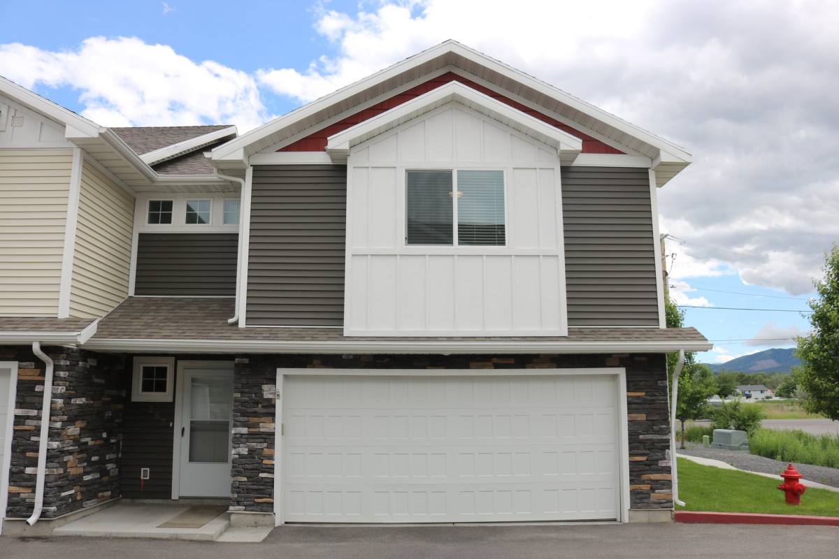Townhouse for rent at 287 W 20 N, Hyrum, UT 84319
