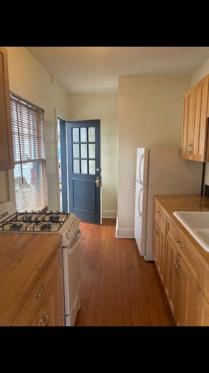Apartment for rent at 1635 NW 25th Ave #5, Portland, OR 97210