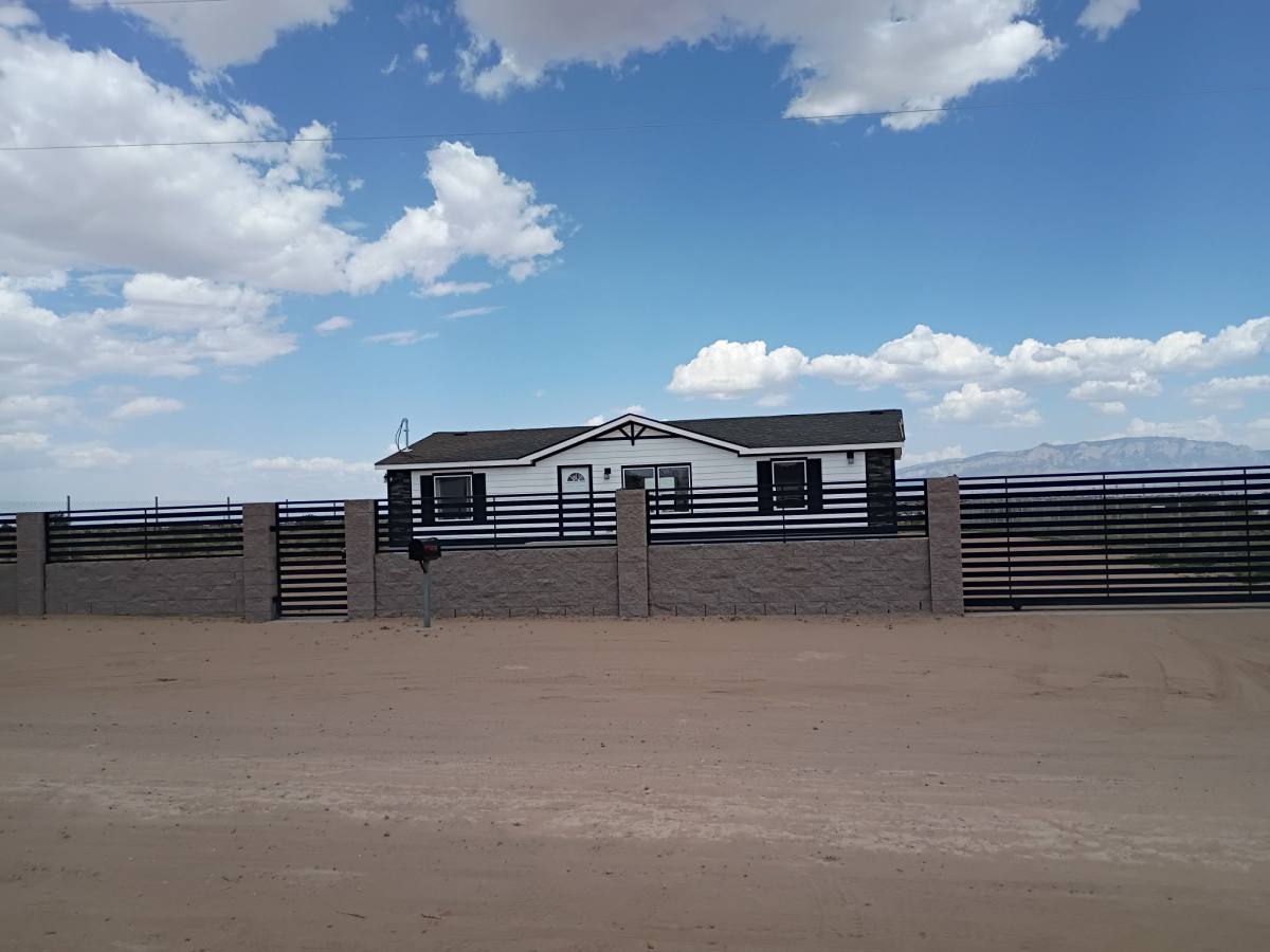 House for rent at 1104 17th St NW, Rio Rancho, NM 87144