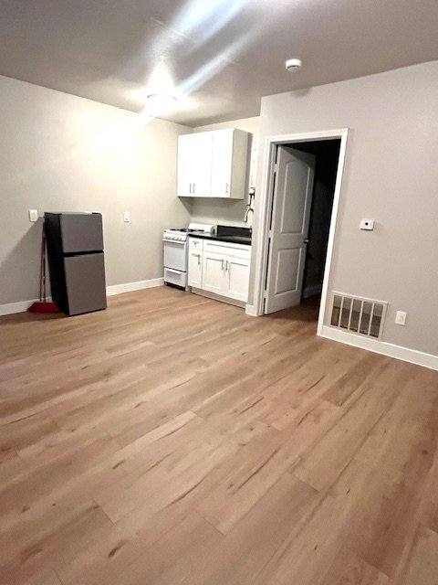 Apartment for rent at 928 W 83rd St #4, Los Angeles, CA 90044