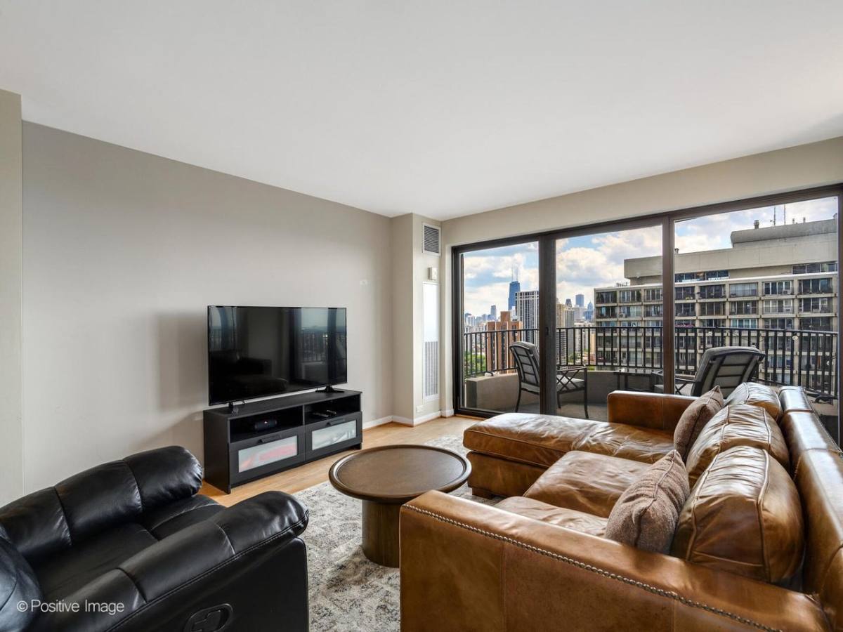 Apartment for rent at 2020 N Lincoln Park W #28KL, Chicago, IL 60614