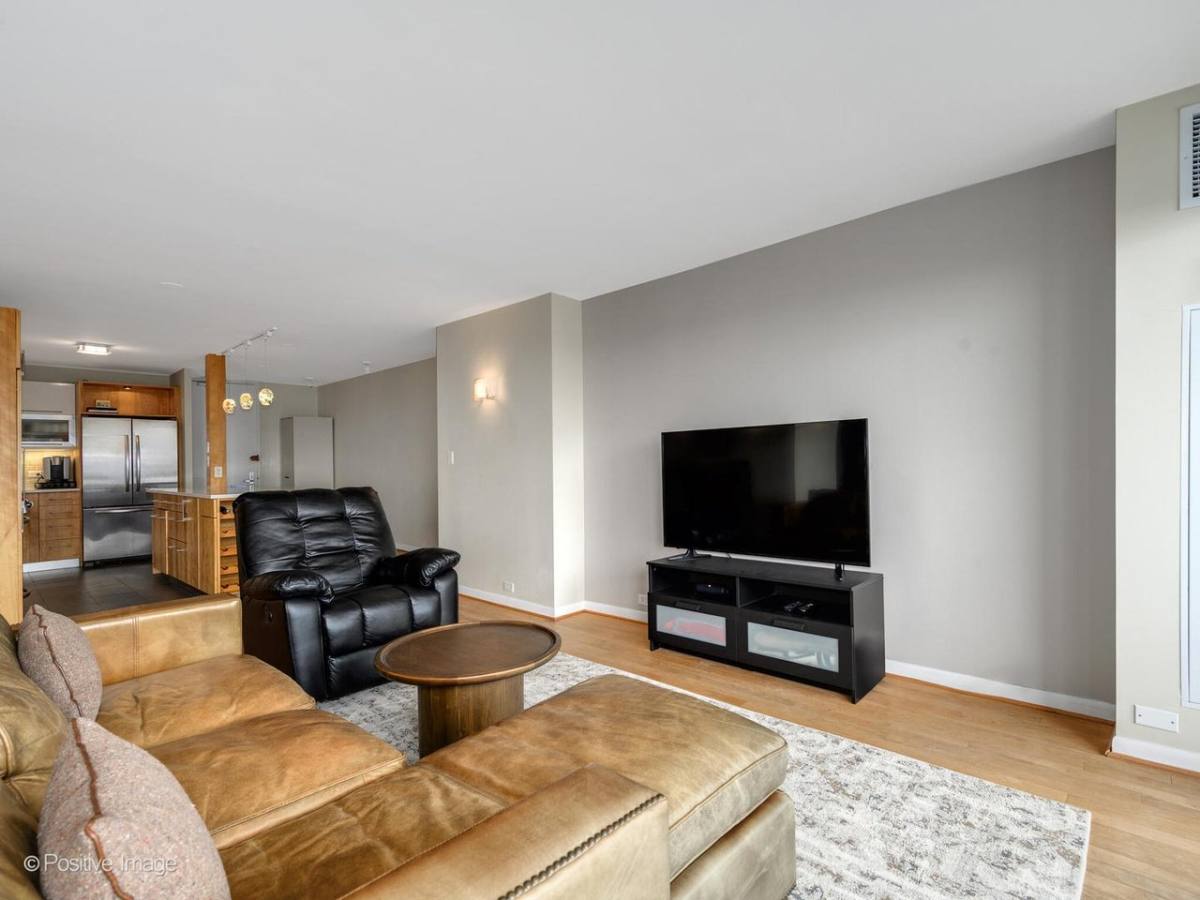 Apartment for rent at 2020 N Lincoln Park W #28KL, Chicago, IL 60614