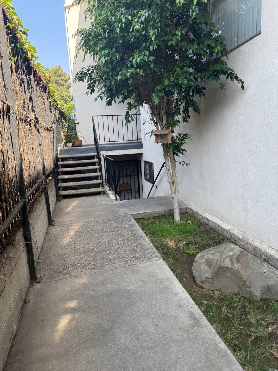 Apartment for rent at 1538 N Detroit St #2, Los Angeles, CA 90046