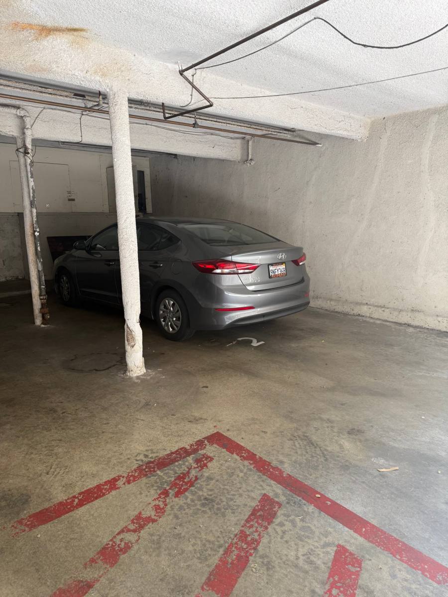 Apartment for rent at 1538 N Detroit St #2, Los Angeles, CA 90046