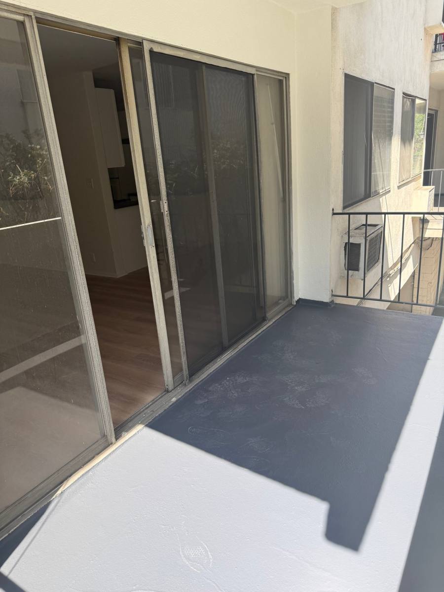 Apartment for rent at 1538 N Detroit St #2, Los Angeles, CA 90046