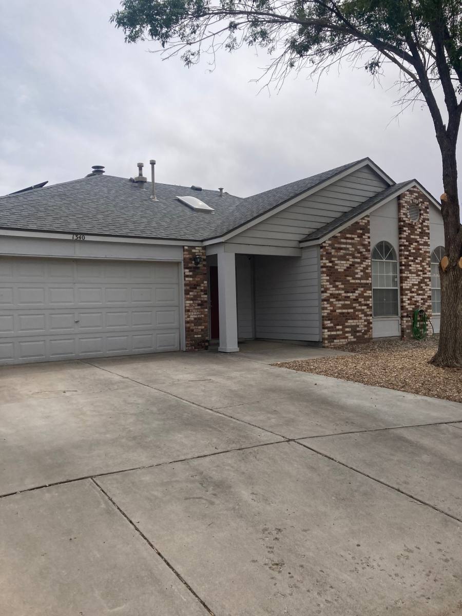 House for rent at 1340 Bellflower Dr NE, Rio Rancho, NM 87144