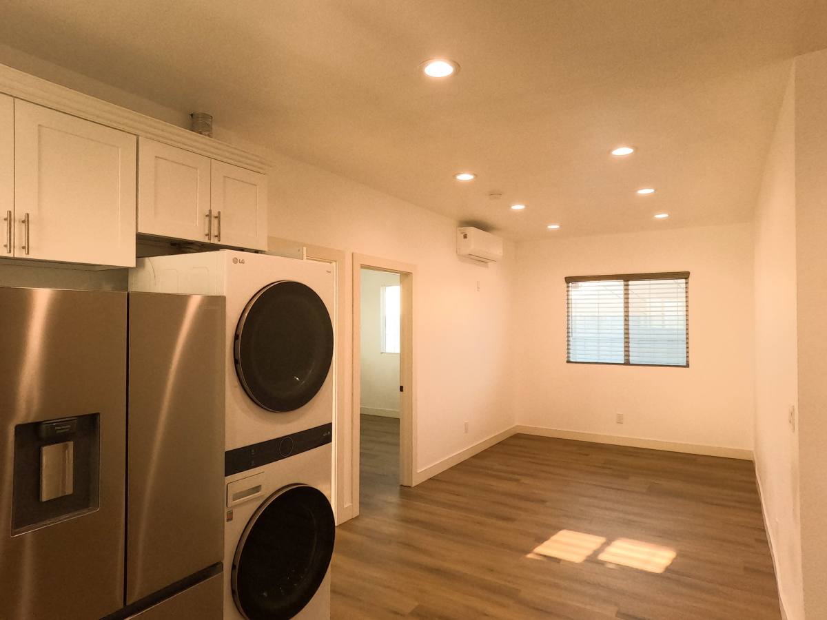 Apartment for rent at 4904 Coke Ave #1, Lakewood, CA 90712