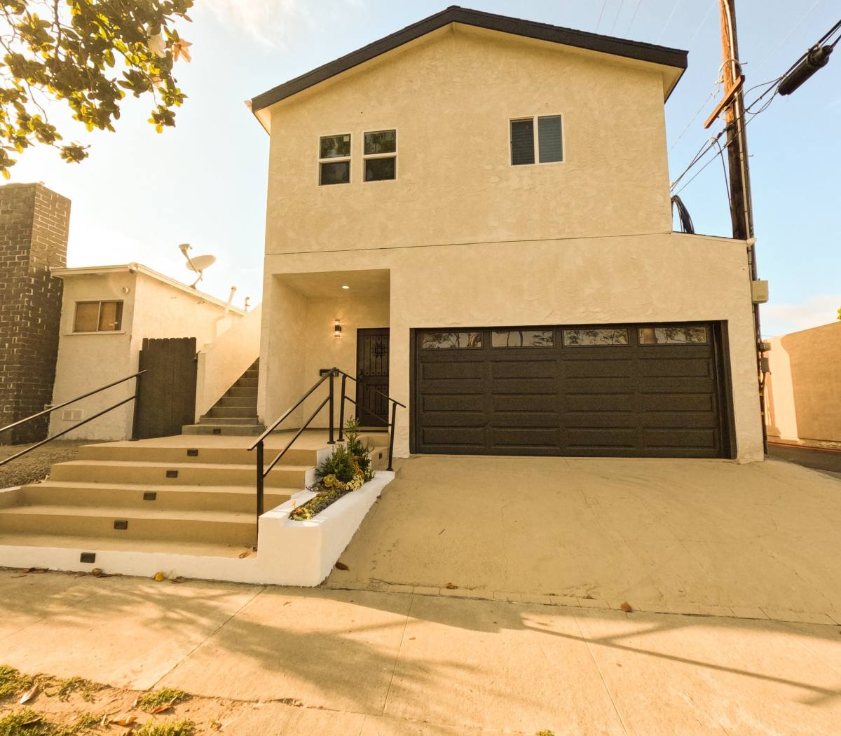 Apartment for rent at 4904 Coke Ave #2, Lakewood, CA 90712