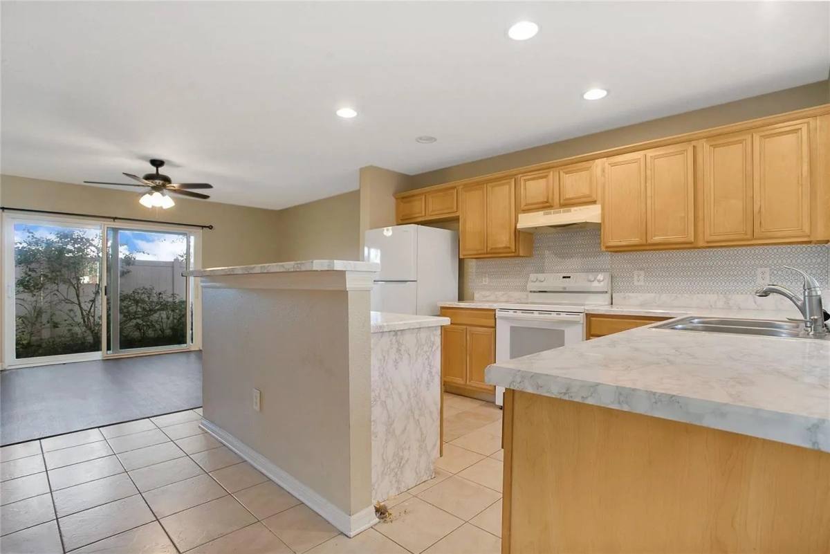 Townhouse for rent at 2533 Harn Blvd #4, Clearwater, FL 33764