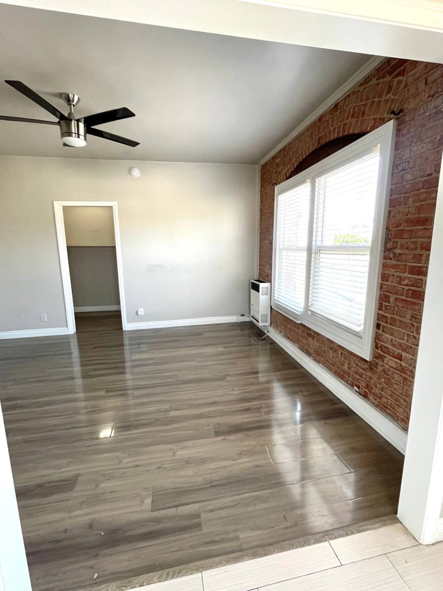 Apartment for rent at 250 S Kenmore Ave #408, Los Angeles, CA 90004