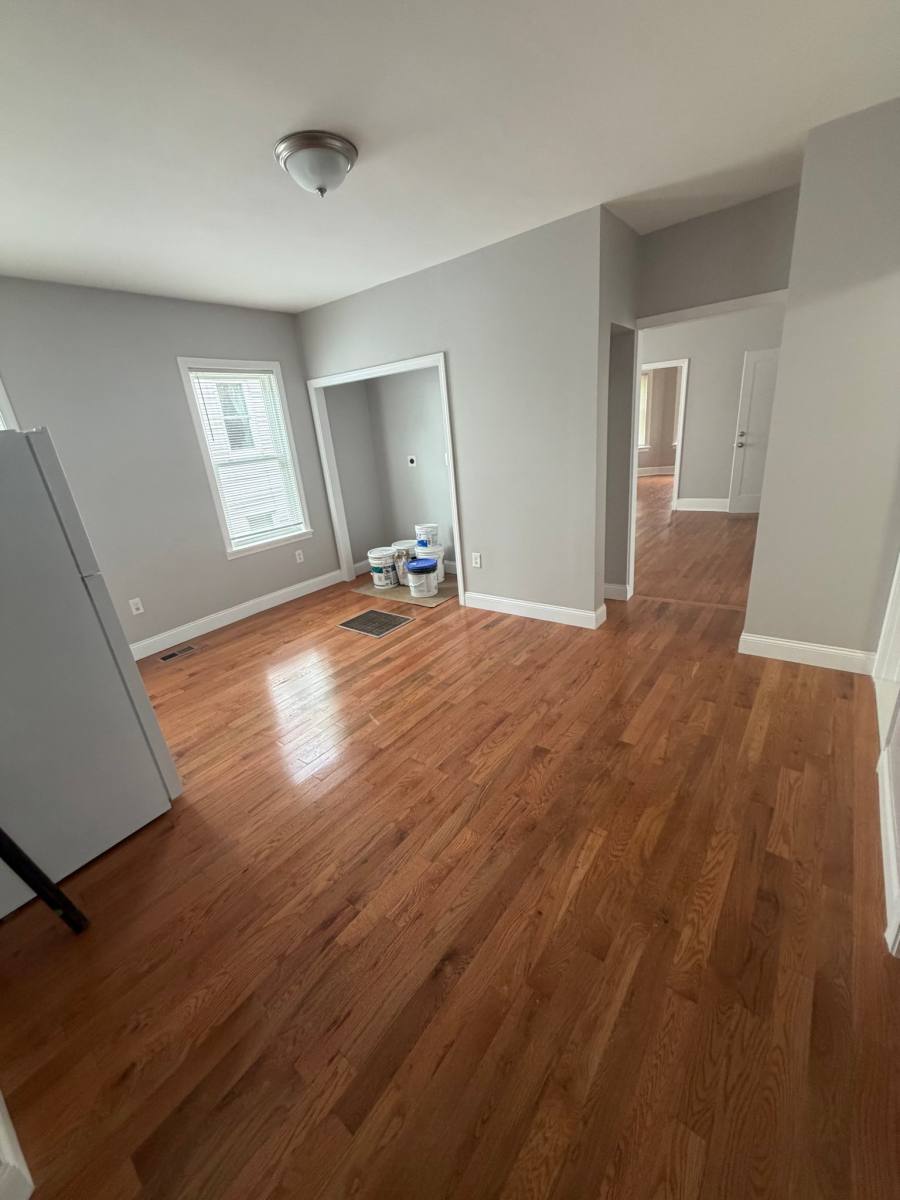 Apartment for rent at 11 Caroline St #1, Worcester, MA 01604