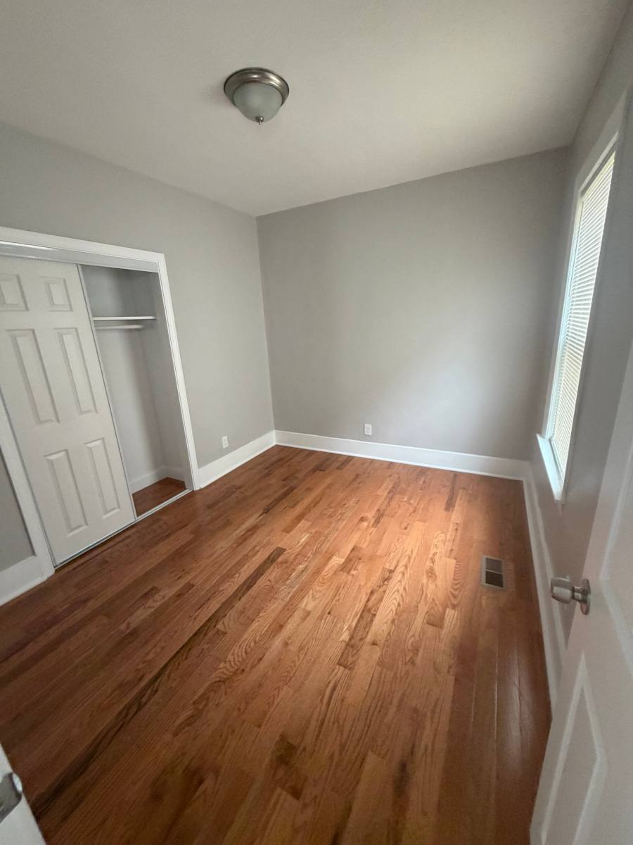 Apartment for rent at 11 Caroline St #1, Worcester, MA 01604