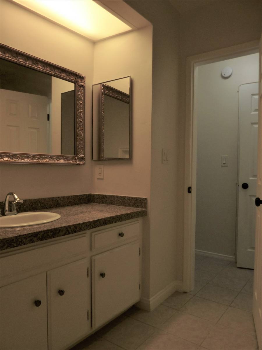 Apartment for rent at 2055 Rodney Dr #111, Los Angeles, CA 90027