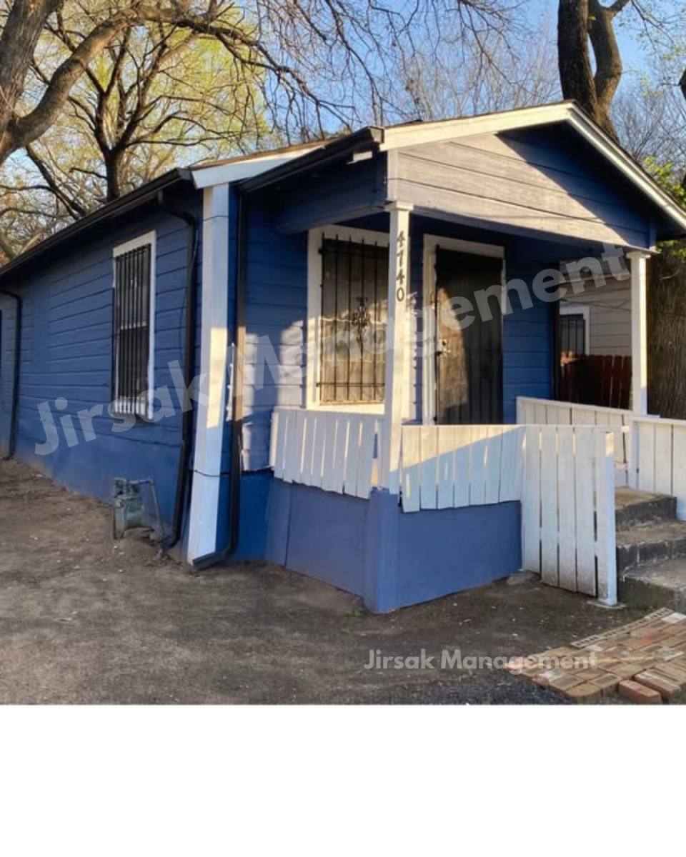 House for rent at 4740 Stokes St, Dallas, TX 75216