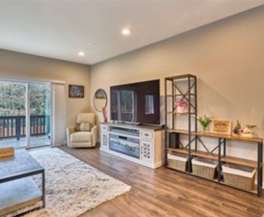 Townhouse for rent at 9618 19th Ave SE #C, Everett, WA 98208