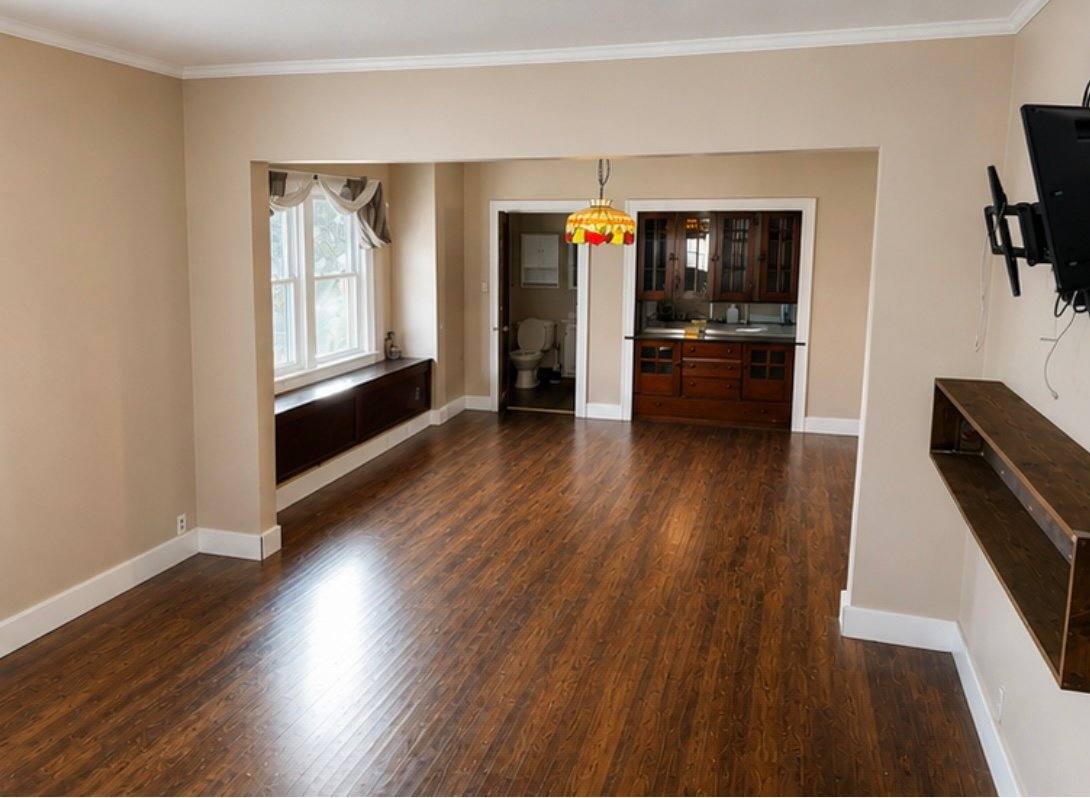 House for rent at 1103 Lickliter St, Benton, IL 62812