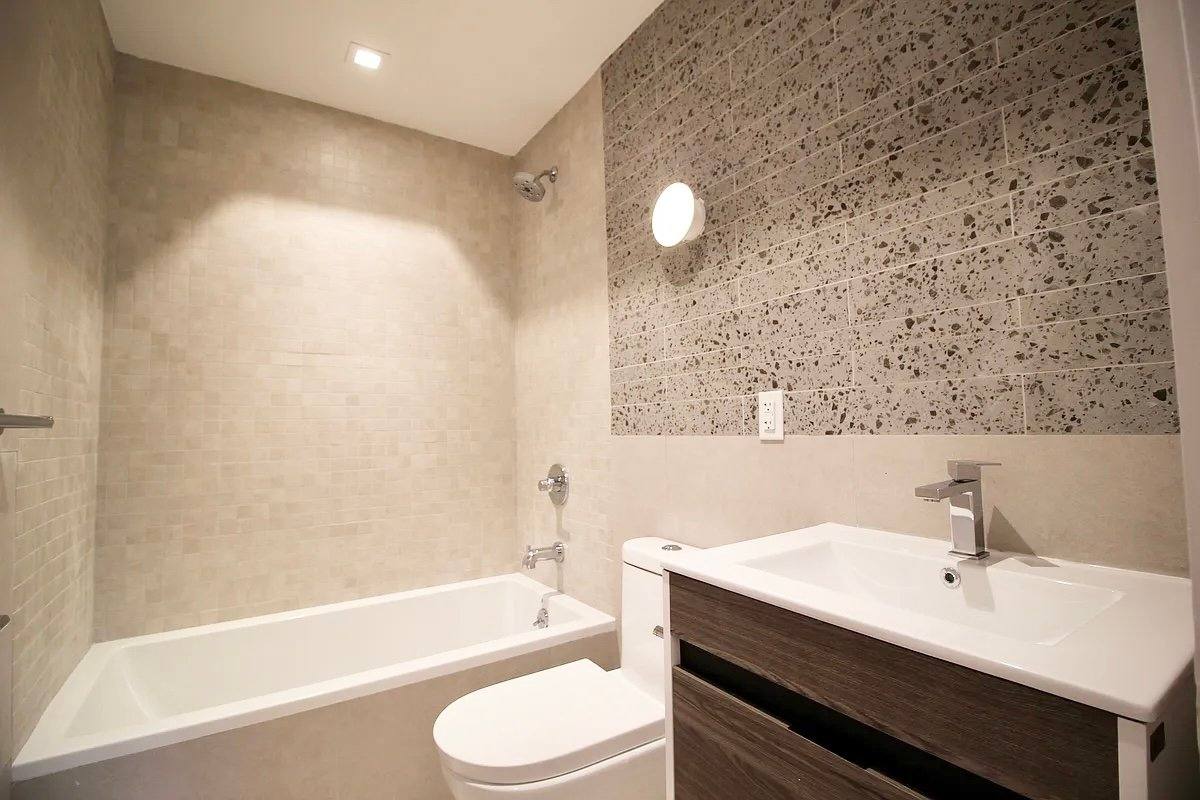 Apartment for rent at 223 E 96th St #1A, New York, NY 10128
