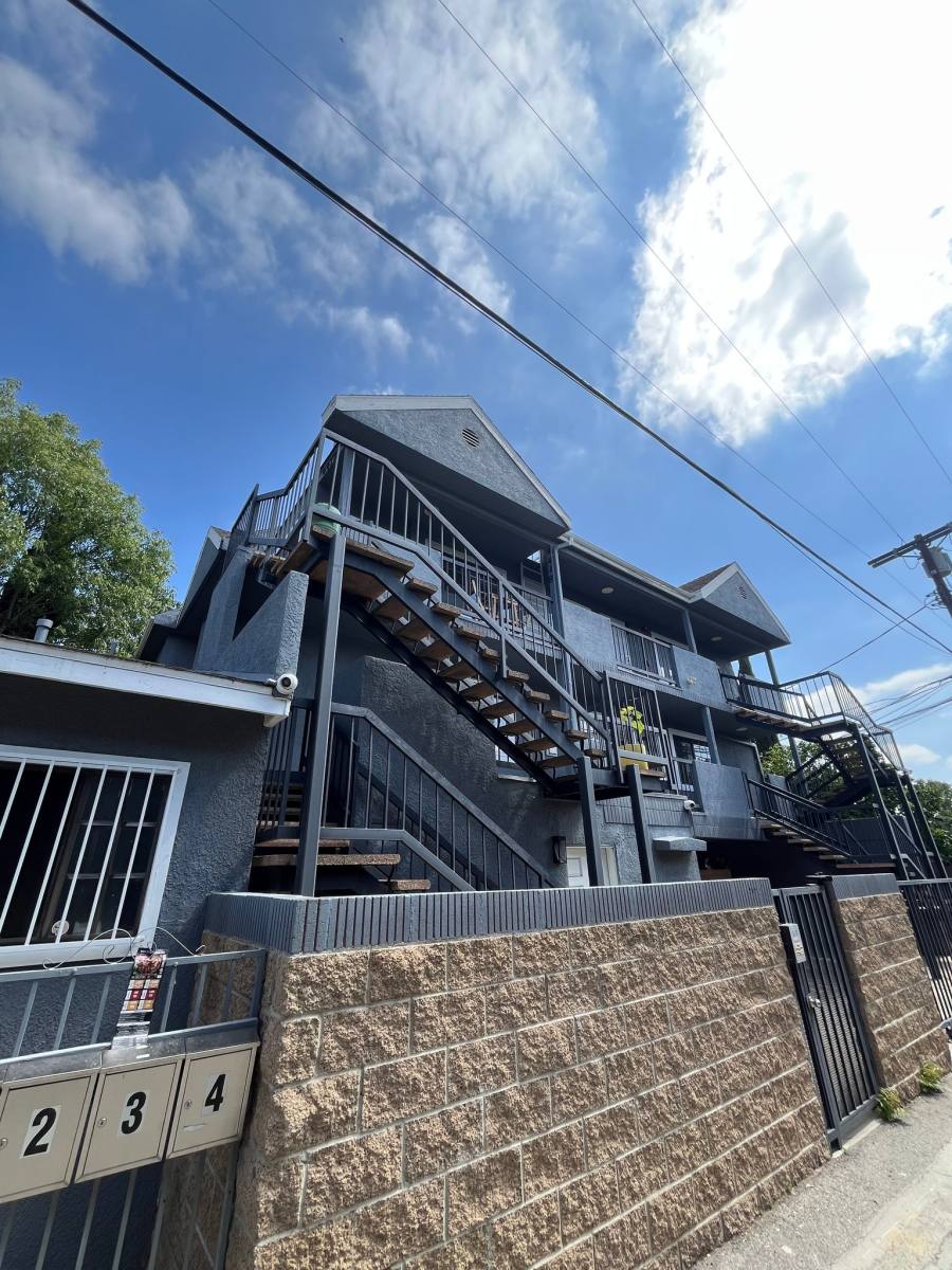 Apartment for rent at 4418 Colfax Ave #2, North Hollywood, CA 91602