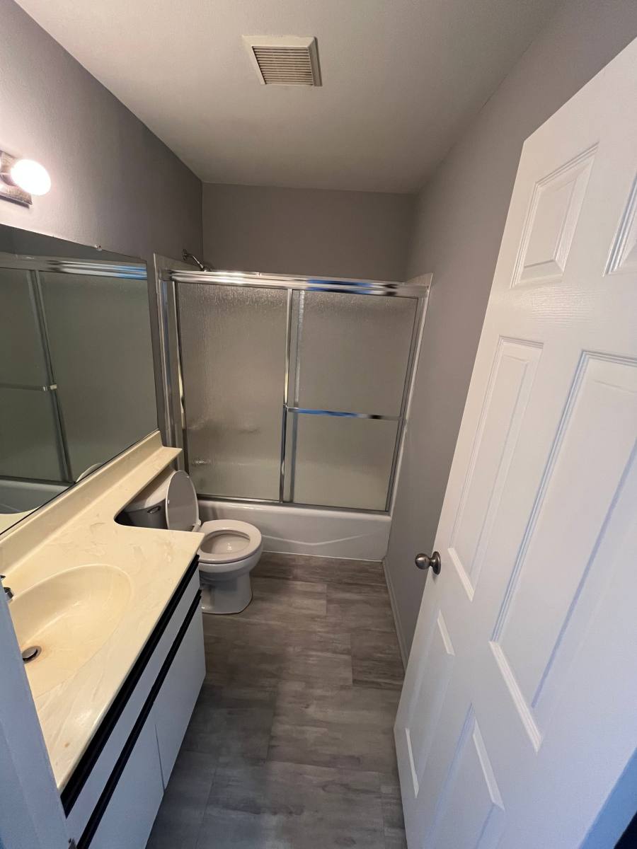 Apartment for rent at 4418 Colfax Ave #2, North Hollywood, CA 91602