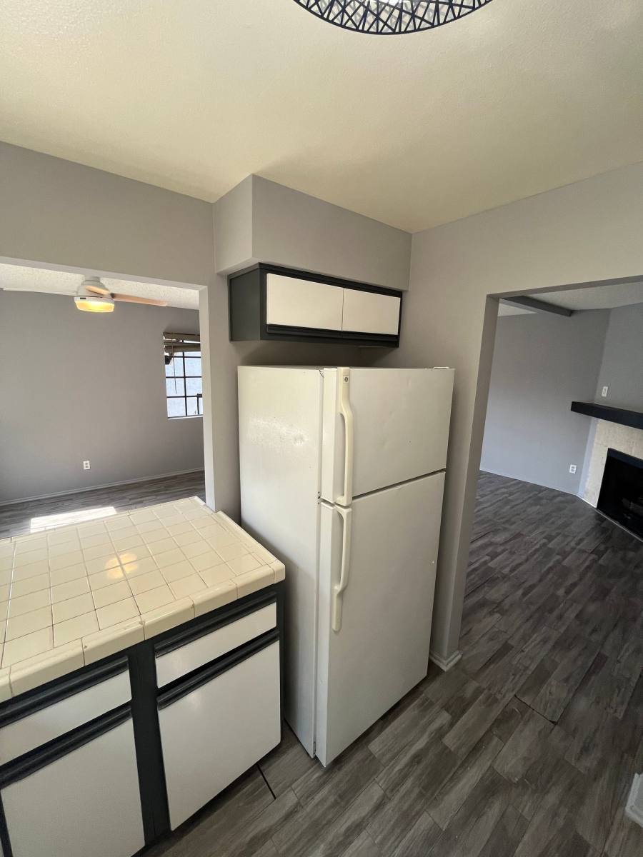 Apartment for rent at 4418 Colfax Ave #2, North Hollywood, CA 91602