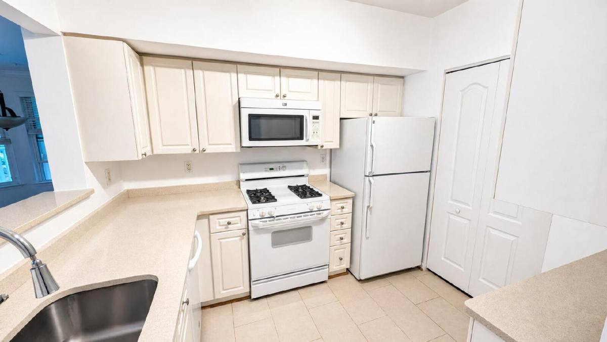Condo for rent at 12913 Alton Square #307, Herndon, VA 20170