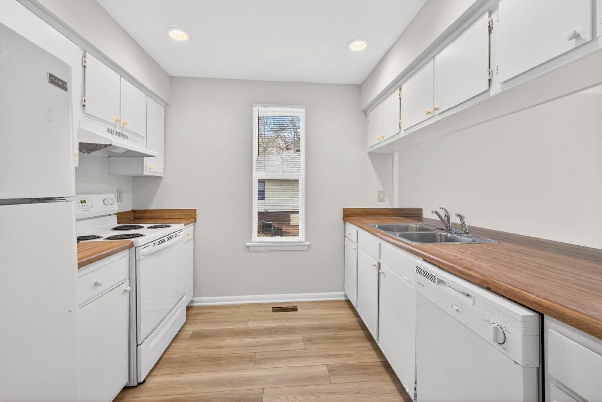 Townhouse for rent at 5367 Wayne St #B, Raleigh, NC 27606