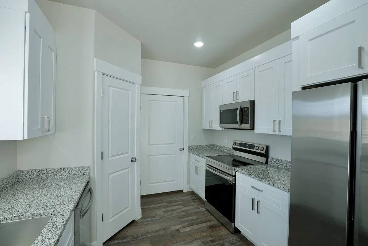Townhouse for rent at 49 S 475 E #8, Enterprise, UT 84725